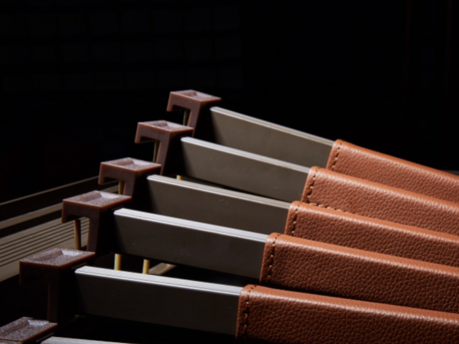 全鋁/皮革西褲價